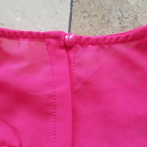Pink top - Picture 4 of 7
